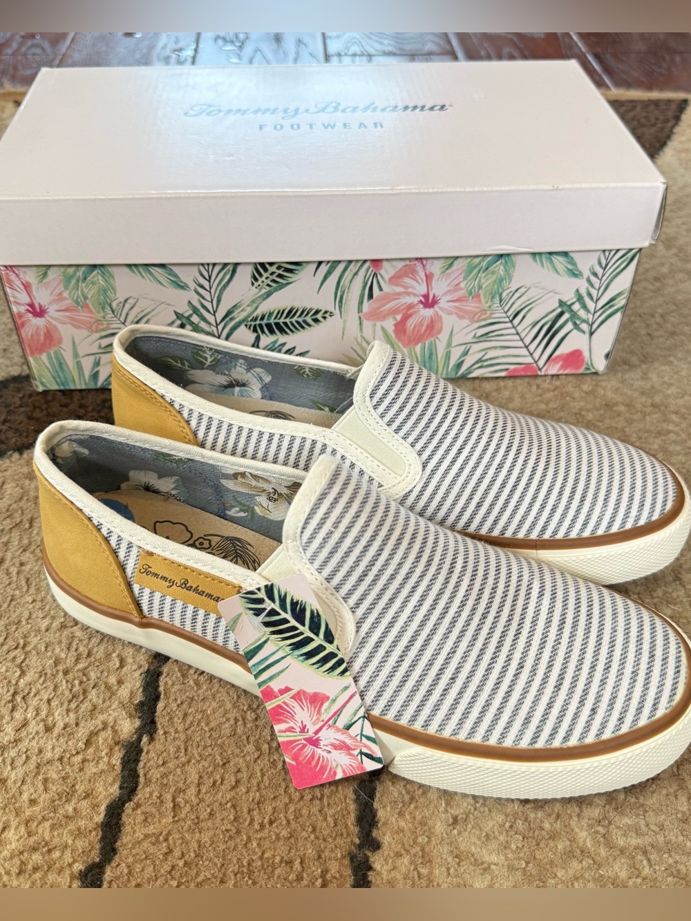 Tommy Bahama Sneakers